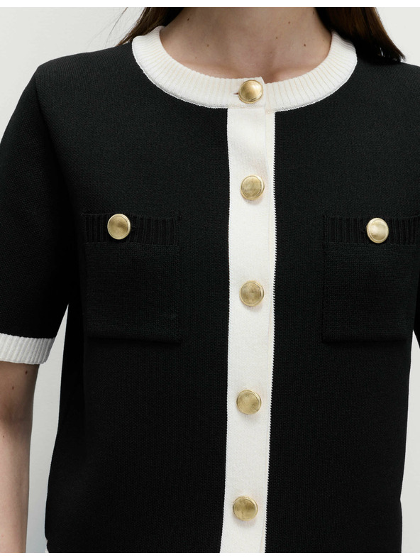 Marks & Spencer Skrátený kardigan s kontrastnými detailmi Marks & Spencer čierna