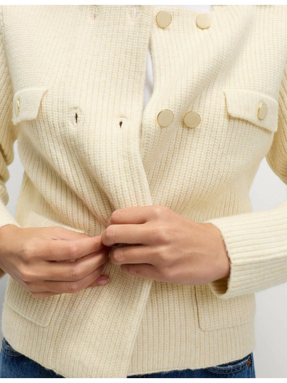 Marks & Spencer Pletená bunda s mľandravými vláknami a ozdobnými vreckami Marks & Spencer smotanová