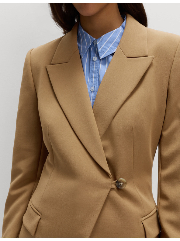 Marks & Spencer Priľnavý keprovitý blejzer so zúžením v páse Marks & Spencer hnedá