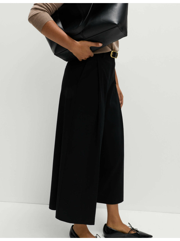 Marks & Spencer Tkaná plisovaná kalhotová sukňa so širokými nohavicami Marks & Spencer čierna