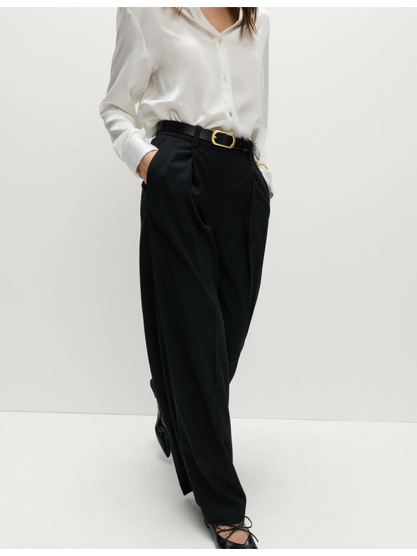 Marks & Spencer Plisované nohavice so širokými nohavicami Marks & Spencer čierna