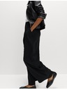 Marks & Spencer Nohavice so sklady a širokými nohavicami Marks & Spencer čierna