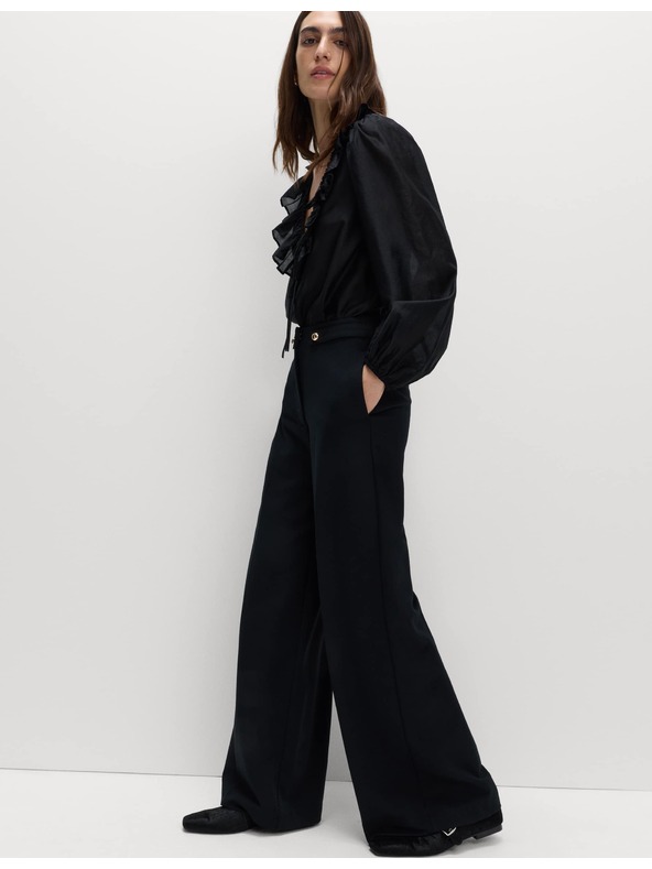 Marks & Spencer Nohavice so stiahnutím v páse a širokými nohavicami Marks & Spencer čierna