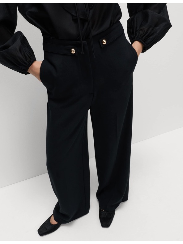 Marks & Spencer Nohavice so stiahnutím v páse a širokými nohavicami Marks & Spencer čierna