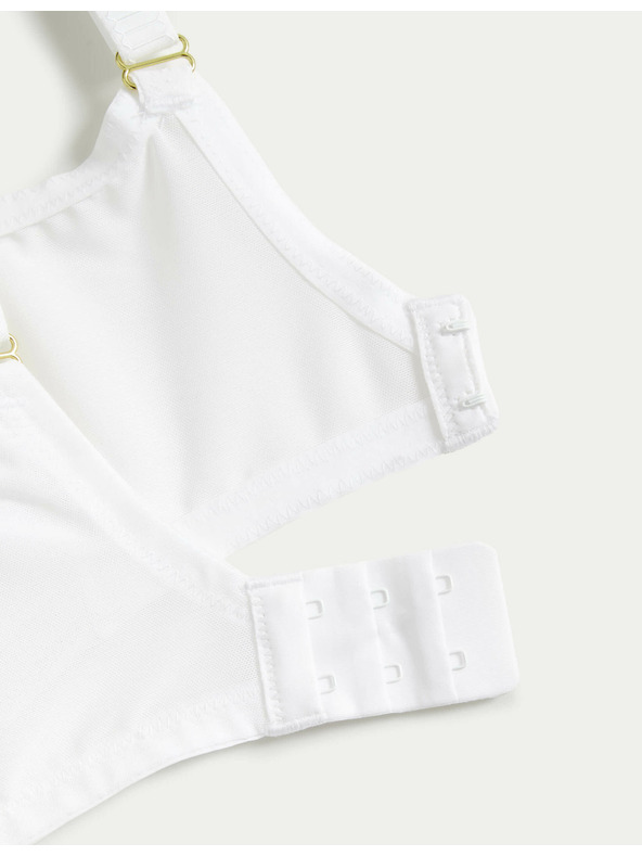 Marks & Spencer Čipkovaná podprsenka s kosticami so zmršťovacím efektom a technológiou Flexifit™ Marks & Spencer biela