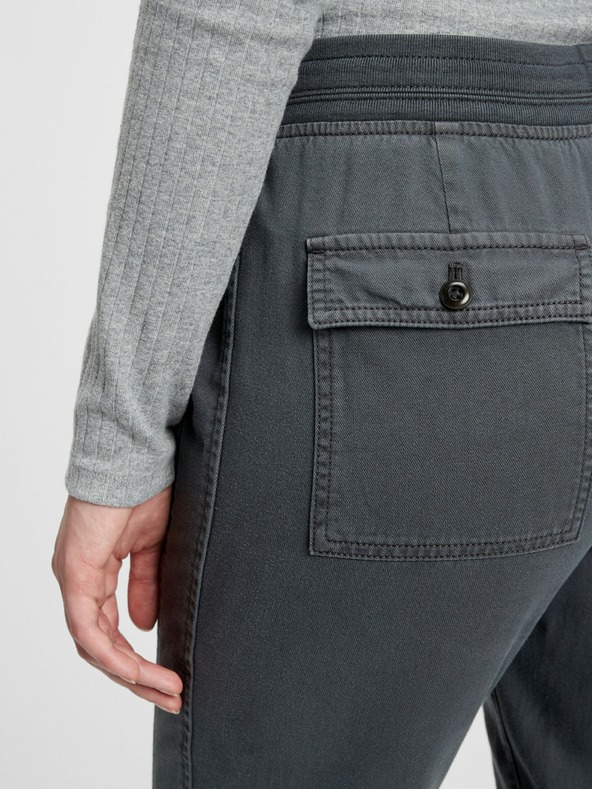 GAP Nohavice joggers GAP