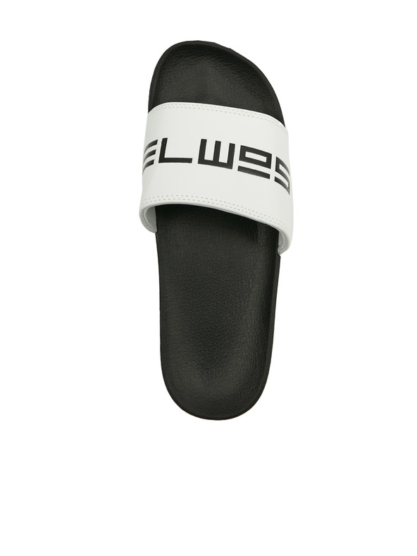 Sam 73 Sholtto Šľapky