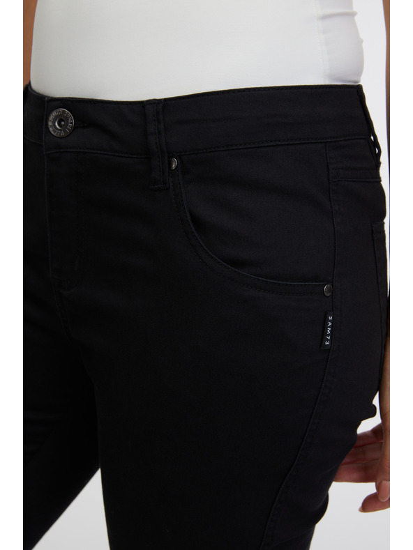Sam 73 Čierne dámske trojštvrťové slim fit džínsy SAM 73 Amara