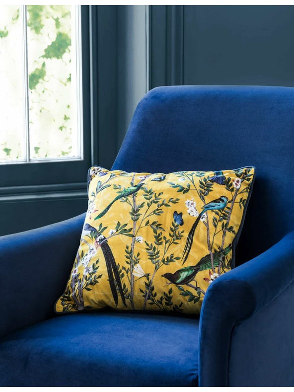 Marks & Spencer Zamatový vankúš s vtáčikmi Marks & Spencer žltá