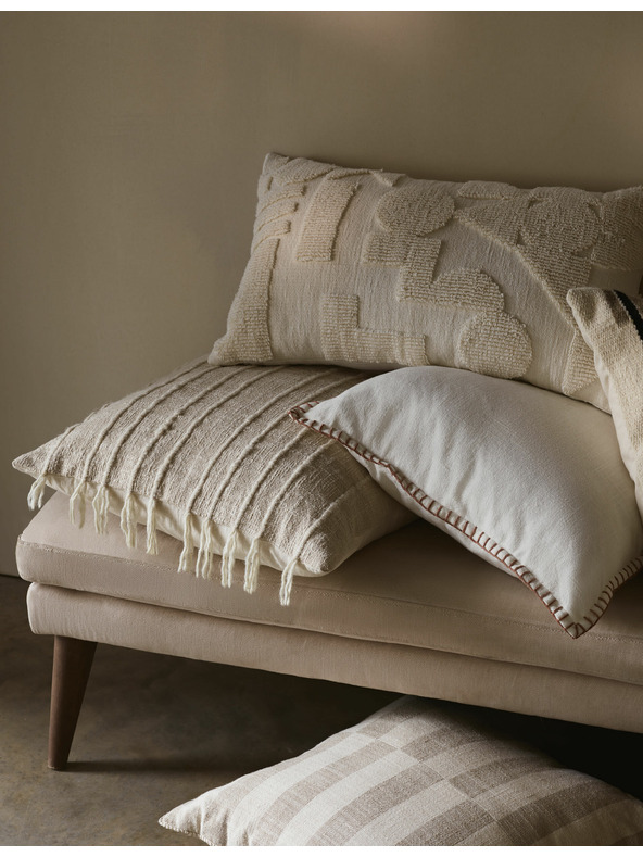 Marks & Spencer Prešívaný vankúš z čistej bavlny Marks & Spencer krémový