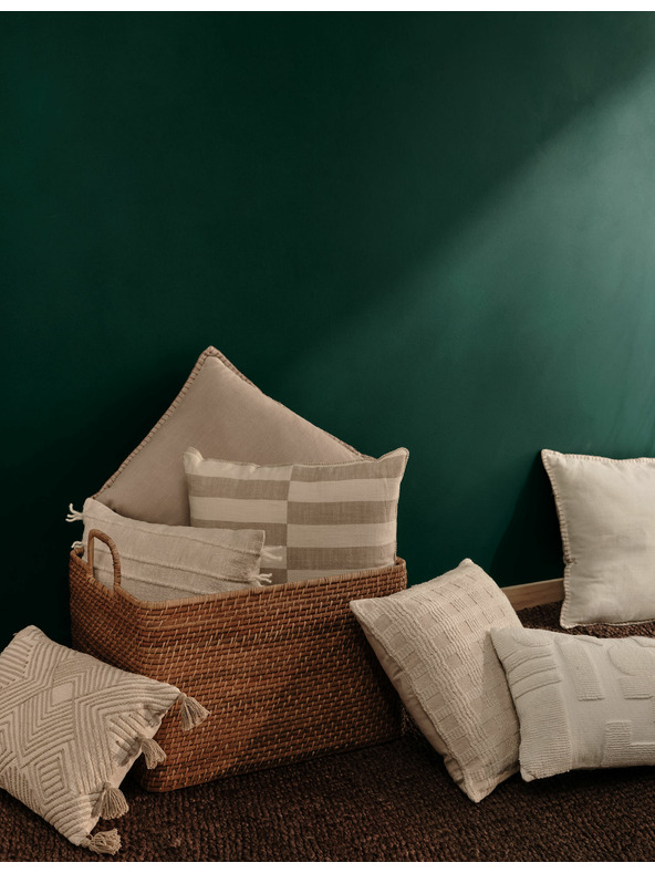 Marks & Spencer Prešívaný vankúš z čistej bavlny Marks & Spencer krémový