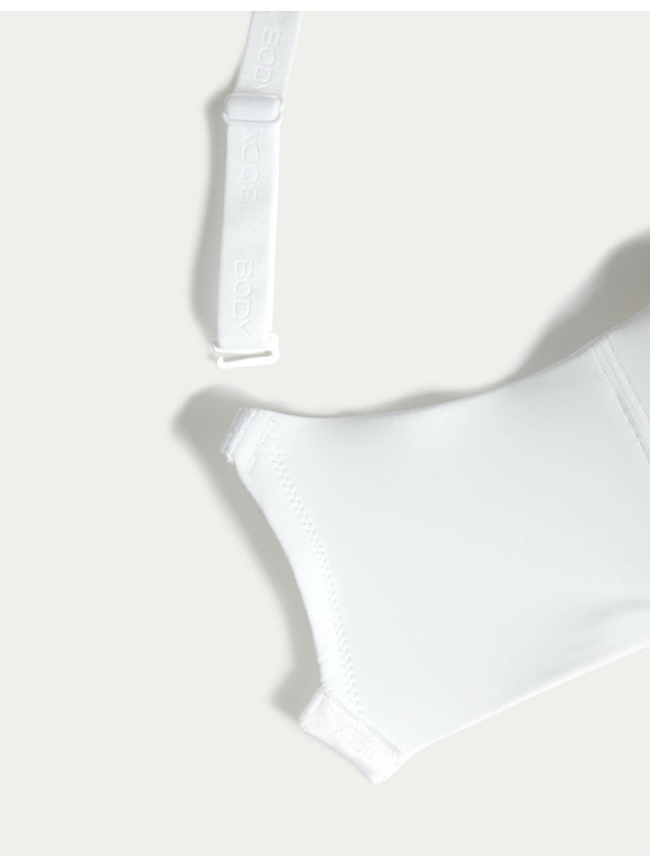 Marks & Spencer Zmenšujúca sa podprsenka Flexifit™ s kosticami, veľkosť 4,5 oz. C-G Marks & Spencer biela