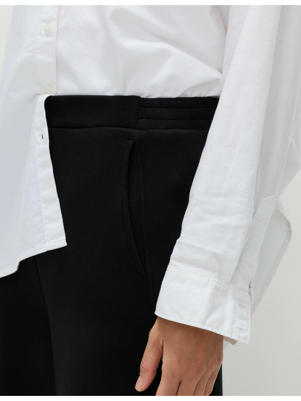 Marks & Spencer Tepláky priľnavého strihu Marks & Spencer čierna