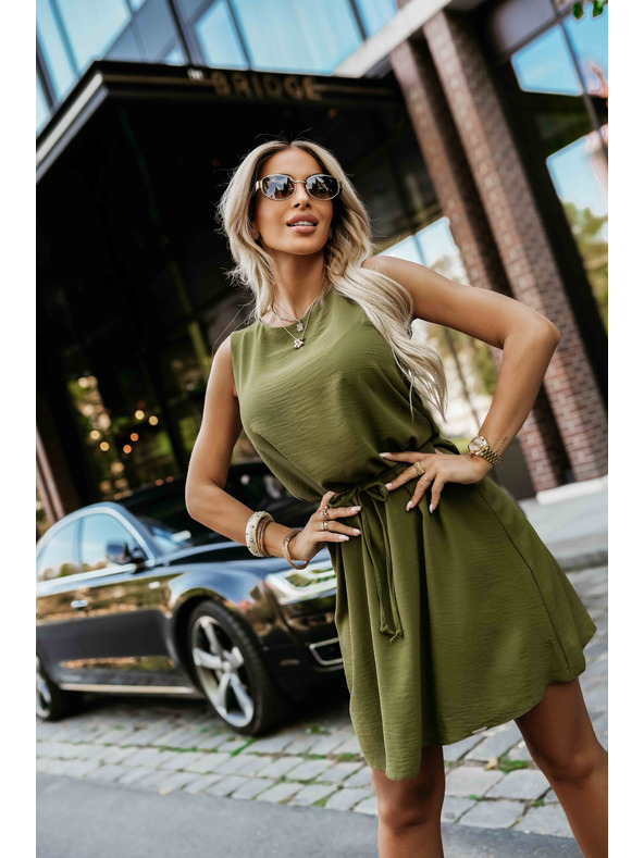 numoco VICTORIA Trapézové šaty bez rukávov so zaviazaním v páse - khaki