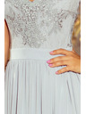 numoco LEA dlhé šaty s vyšívaným výstrihom - strieborná farba