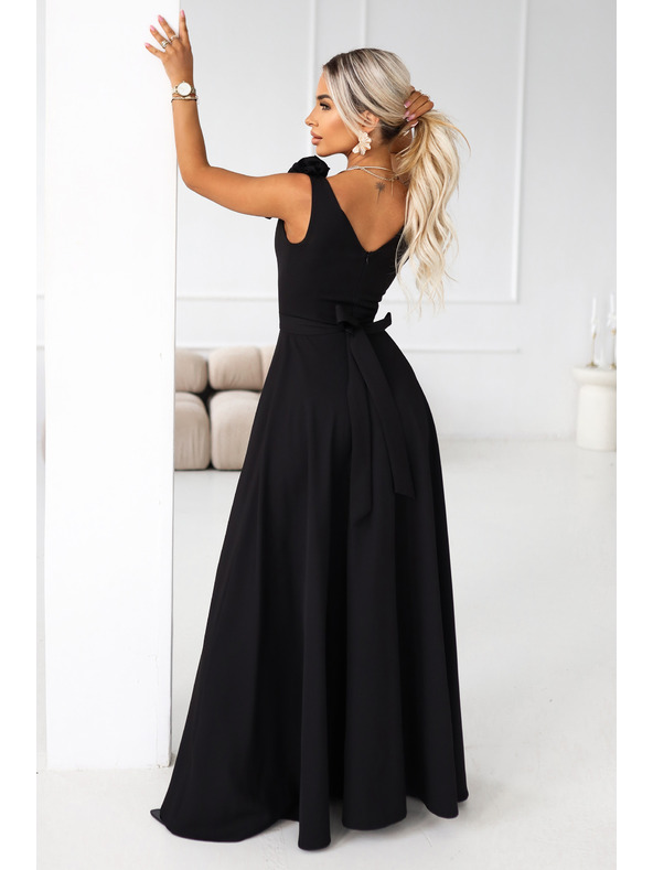 numoco Elegantné maxi večerné šaty s rozparkom a ružami - klasická čierna