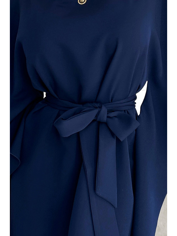numoco SOFIA Motýlie šaty so zaväzovaním v páse - tmavo modrá