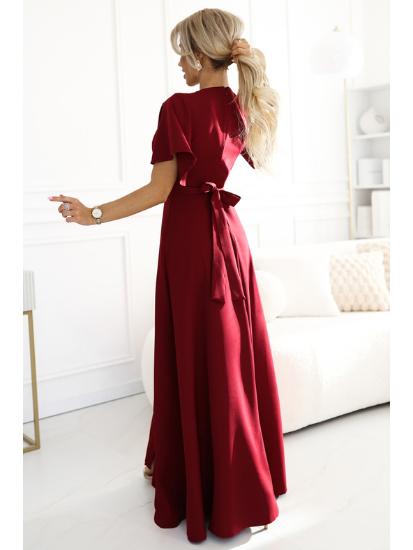 numoco JENNIFER dlhé šaty s rozparkom na nohaviciach, rukávom a výstrihom - vínovej farby