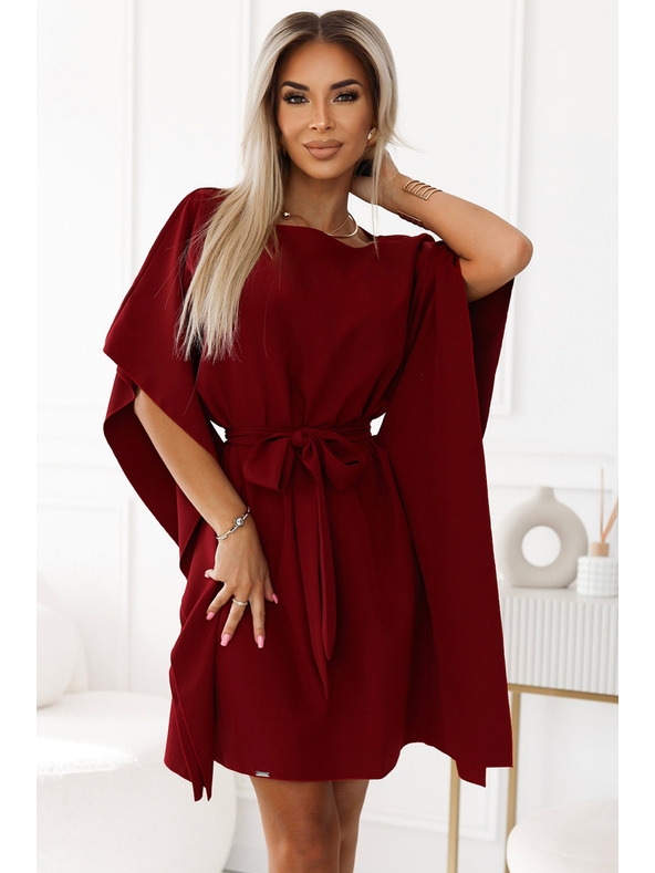 numoco SOFIA Motýlikové šaty so zaväzovaním v páse - Vínovej farby