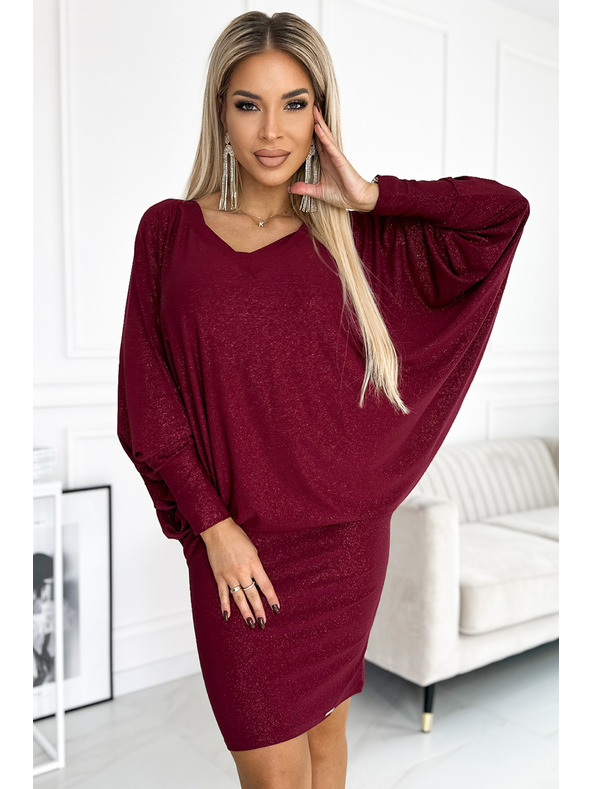 numoco Netopierske šaty s výstrihom - vínovej farby so trblietkami