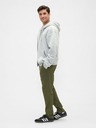 GAP Nohavice Slim Khakis GAP