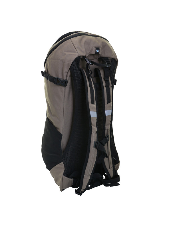 ALPINE PRO Outdoorový batoh so systémom air channel 28l ALPINE PRO REGRE white pepper