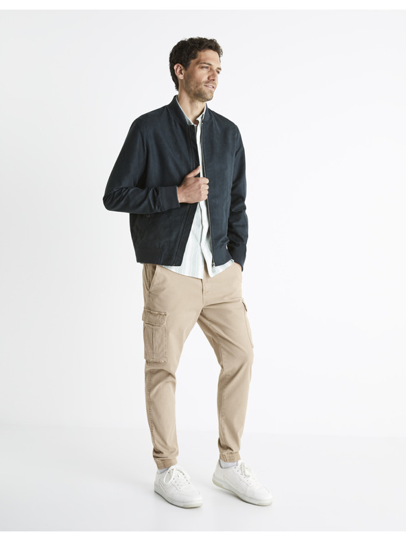 Celio Tmavomodrá pánska bombera v semišovom vyhotovení Celio Budain