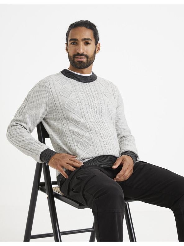 Celio Svetlosivý pánsky vzorovaný sveter Celio