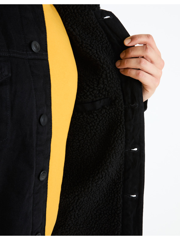 Celio Čierna pánska džínsová bunda s kožúškom Celio Cudensherp