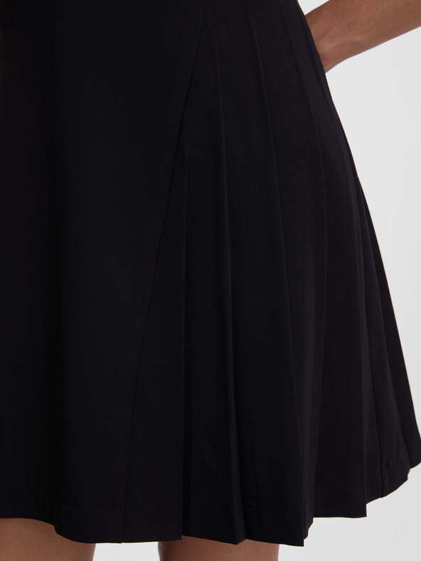 Orsay Čierne dámske šaty ku kolenám ORSAY