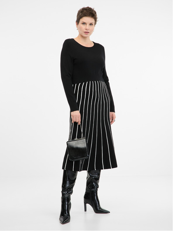 Orsay Čierne dámske šaty ku kolenám ORSAY