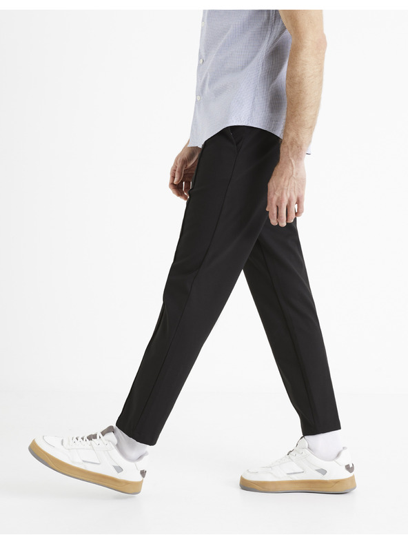 Celio Čierne pánske nohavice Celio 24H Cobozal