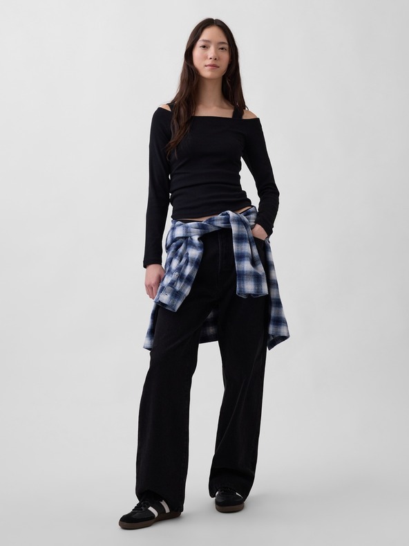 GAP Top s odhalenými ramenami GAP