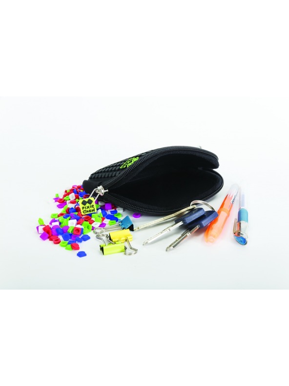 PIXIE CREW PIXIE CREW pixelové púzdro farebné kostlivci