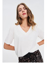 Moodo Biely top so V-výstrihom Moodo
