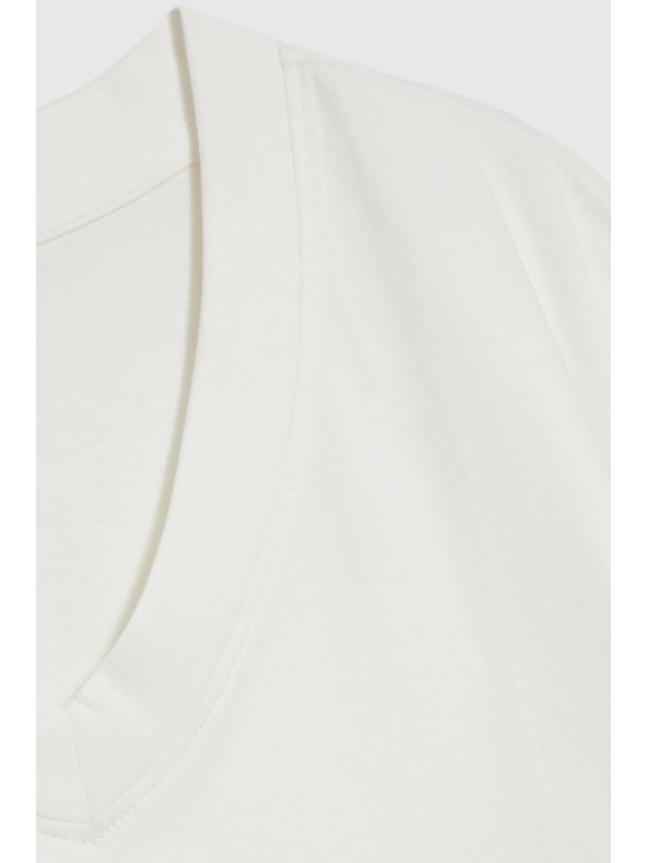 Moodo Biely top so V-výstrihom Moodo