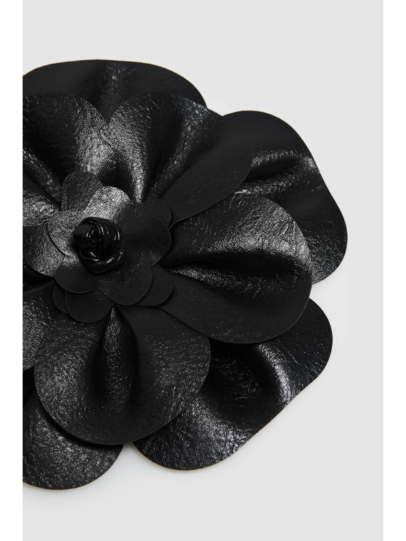 Moodo Viazaný opasok s kvetom čierny Moodo