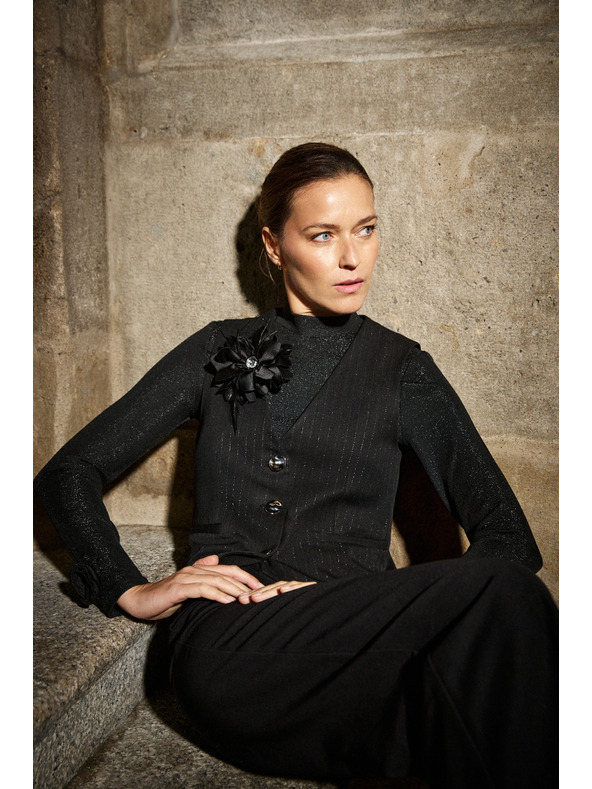 Moodo Brošňa s textilným kvetom čierna Moodo