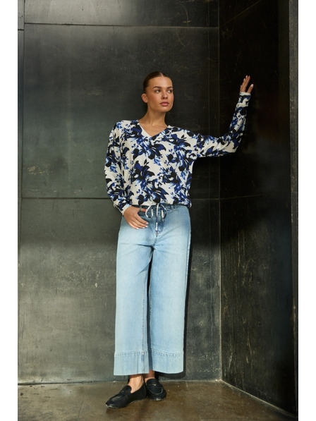 Moodo Kvetovaná mikina s výstrihom do V biela Moodo