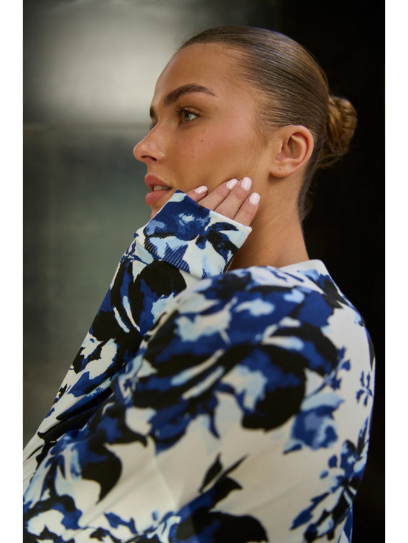 Moodo Kvetovaná mikina s výstrihom do V biela Moodo