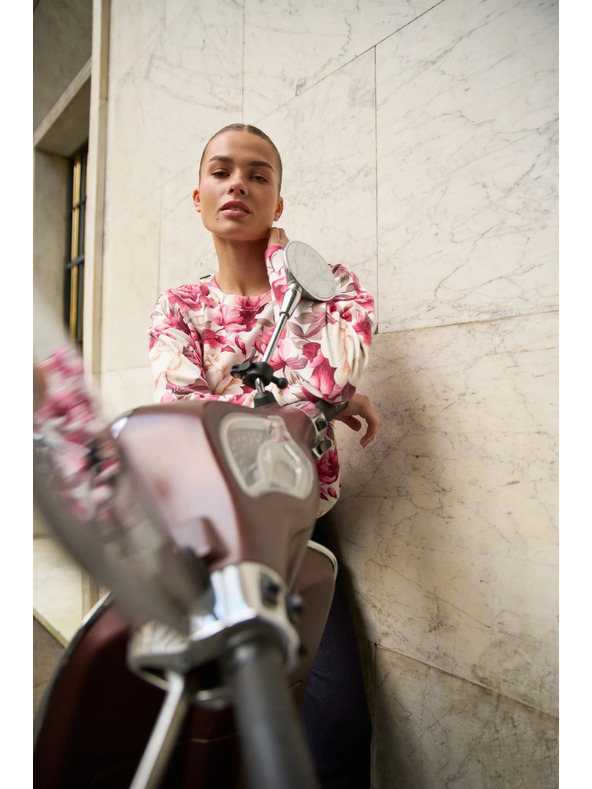 Moodo Kvetovaná mikina ružová Moodo