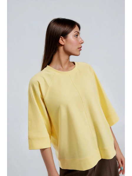 Moodo Sveter s krátkymi a širokými rukávmi žltý Moodo