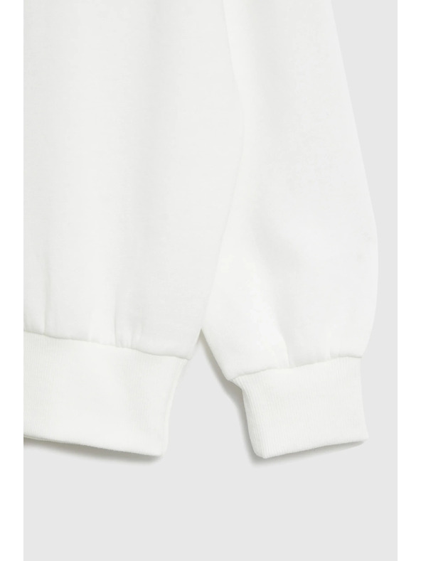 Moodo Blúzka s vyšívaným kvetom biela Moodo