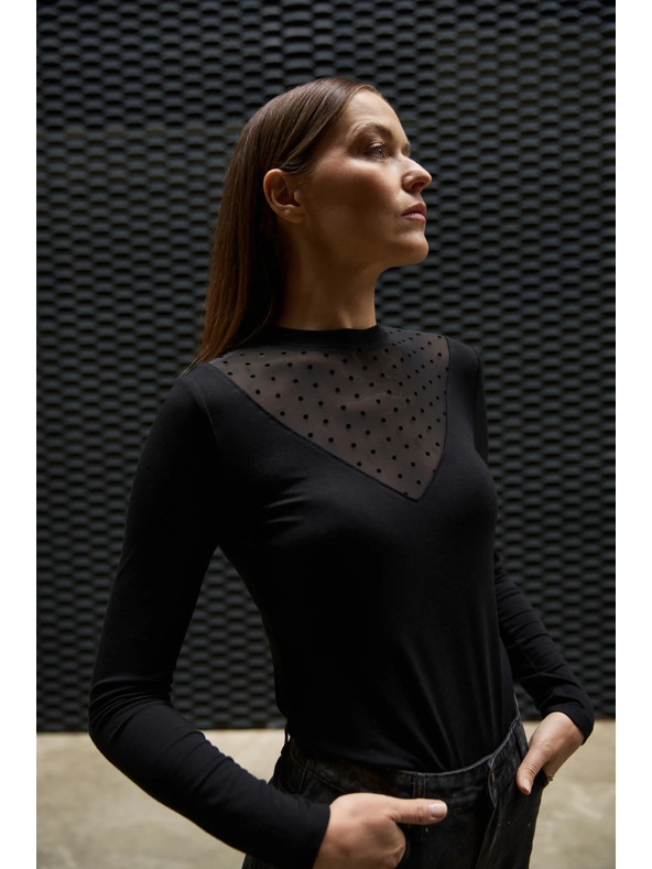 Moodo Priľnavá čierna blúzka Moodo