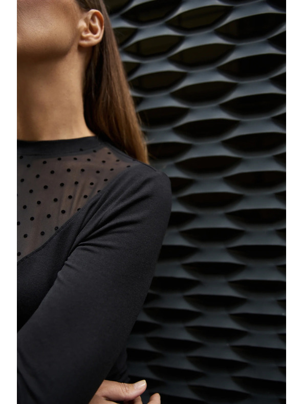 Moodo Priľnavá čierna blúzka Moodo