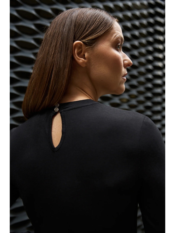 Moodo Priľnavá čierna blúzka Moodo
