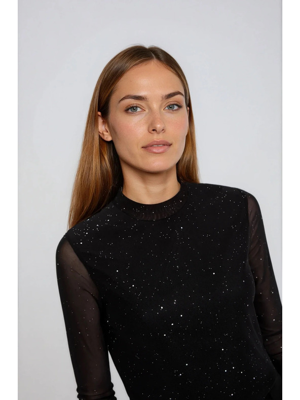 Moodo Čierna blúzka s priesvitnými rukávmi Moodo