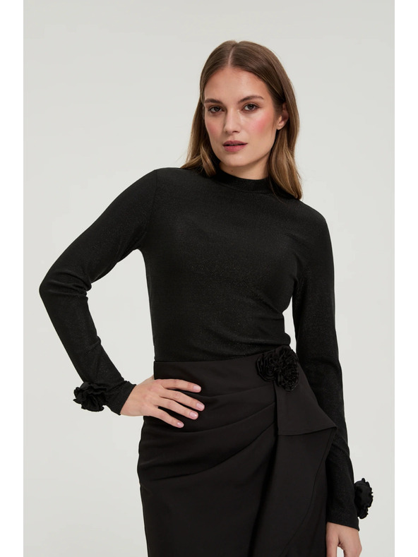 Moodo Čierna blúzka s ozdobnými rukávmi Moodo