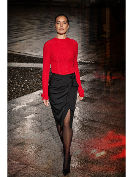 Moodo Červená blúzka s ozdobnými rukávmi Moodo