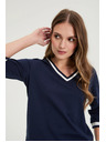 Moodo Bavlnená blúzka so výstrihom do V námorná modrá Moodo